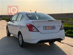 نيسان فيرسا